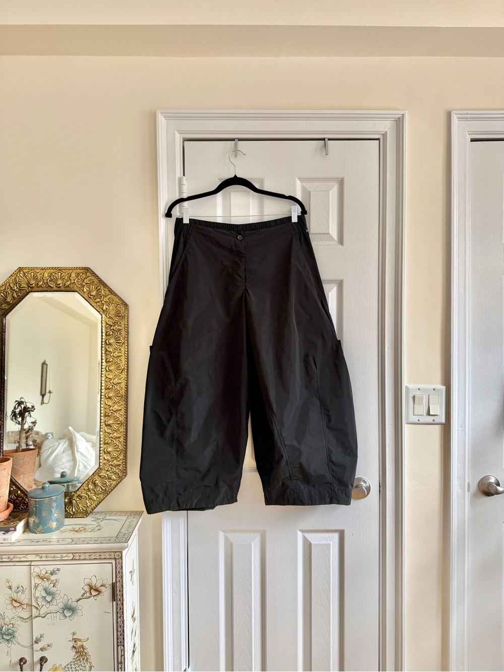 Vintage Japanese wide leg nylon culotte wide leg capris, medium
